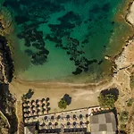 Aura Tinos