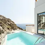 Aura Tinos Apartahotel 4*