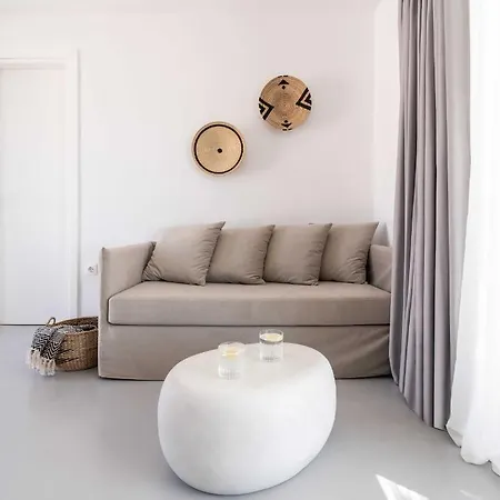 Aura Tinos アパートホテル Agios Romanos