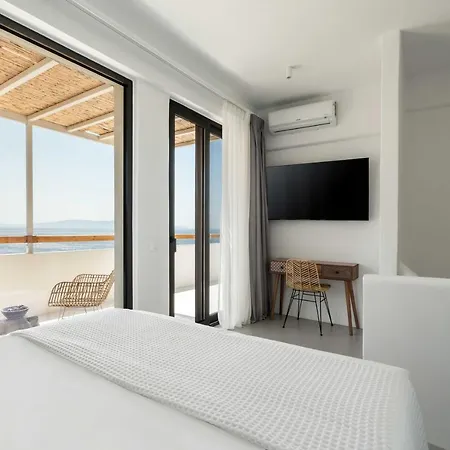 Aura Tinos 4*