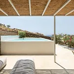 Aura Tinos Aparthotel 4*