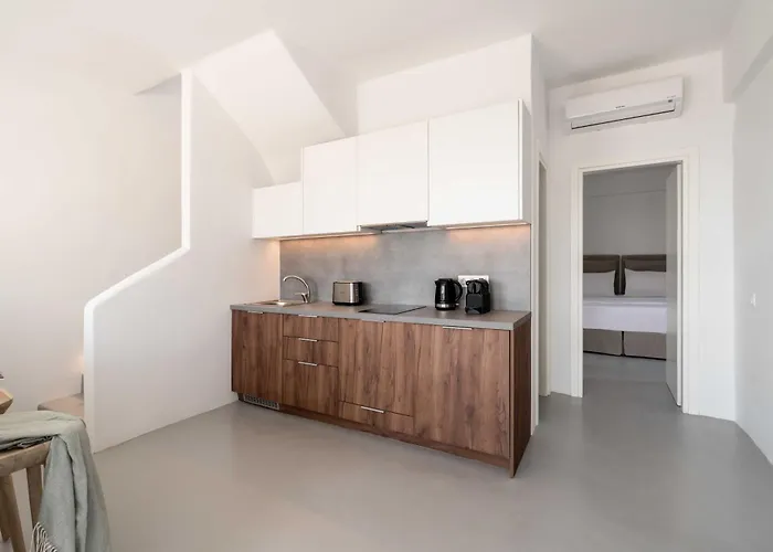 Aura Tinos Aparthotel 4*